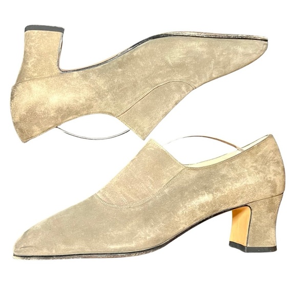 Salvatore Ferragamo Suede Heels (Size 8 AA) - Picture 2 of 9